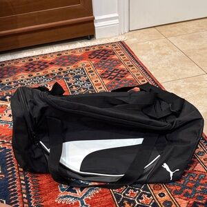 Puma Men's Black and White Duffel Bag